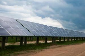 “十三五”首批光伏扶貧項(xiàng)目惠及山西35縣16萬貧困戶