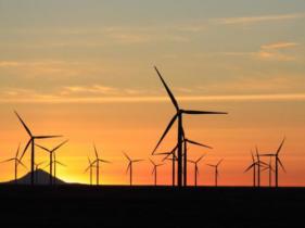 風(fēng)電新增裝機(jī)超預(yù)期 分散式將成高速增長新引擎