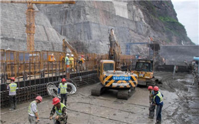 白鶴灘項(xiàng)目研發(fā)的“混凝土萬(wàn)向分料器”成功應(yīng)用