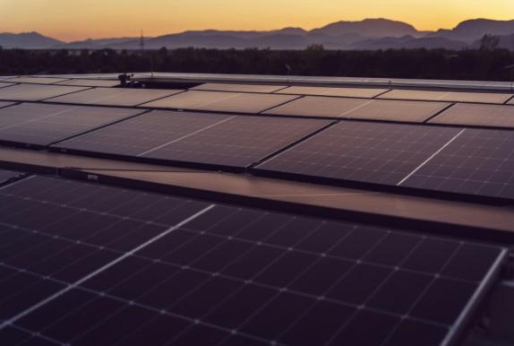 贊比亞推進(jìn)總統(tǒng)太陽能計劃 將在公共機(jī)構(gòu)安裝50兆瓦太陽能發(fā)電系統(tǒng)