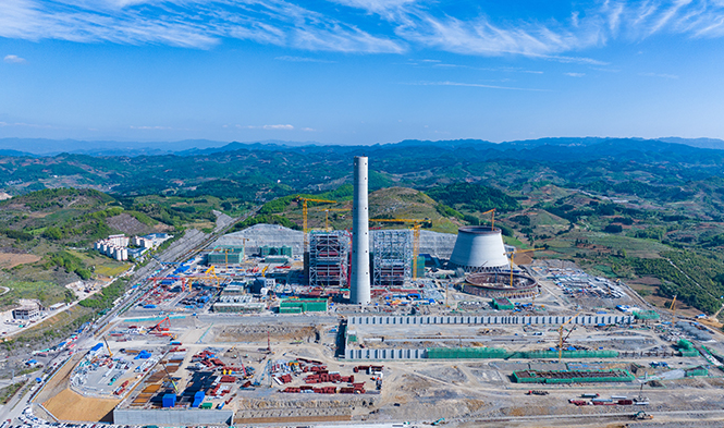 中國能建湖南火電承建的貴州2×660兆瓦煤電項(xiàng)目1號(hào)機(jī)組發(fā)電機(jī)穿轉(zhuǎn)子一次成功
